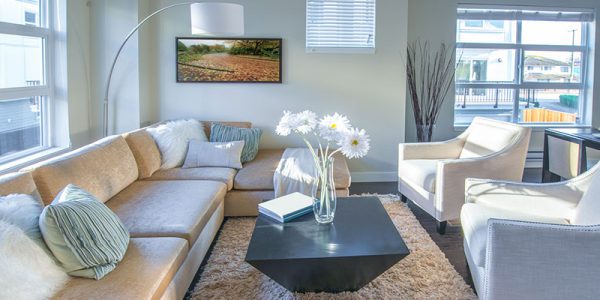 http://themes.kapp.rw/grandpoza/wp-content/uploads/2017/08/p03-600x300.jpg